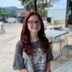 Meet your Posher, Averi